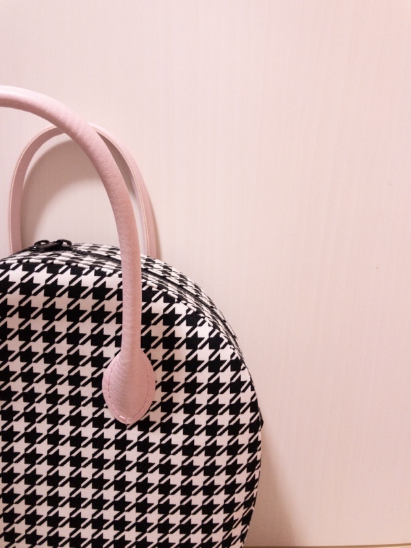千鳥格子のボーリングバッグを製作中♡