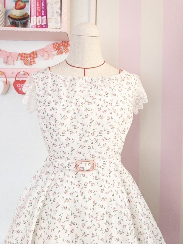 フローティングフローラのワンピース改