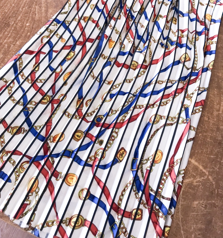 プリーツスカートもうすぐで完成