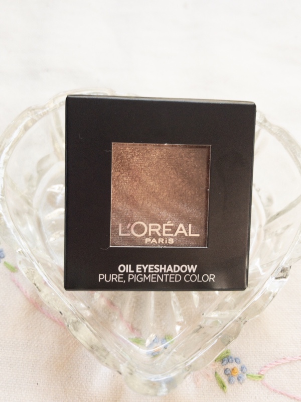 ツイードワンピースの続きとアイシャドウ