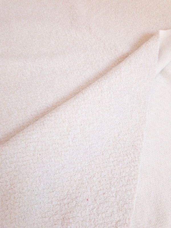 ACUTOで生地を。