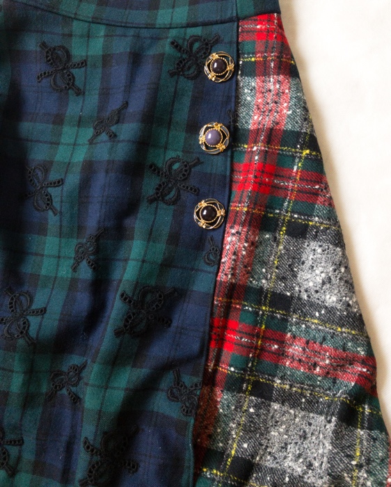 ラップ風スカート2着目作ってる