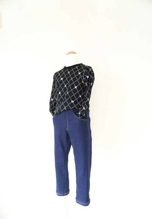 息子の長袖Tとデニムパンツ、と製作中のラップ風スカート
