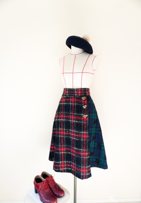 ループツイードでラップ風スカート