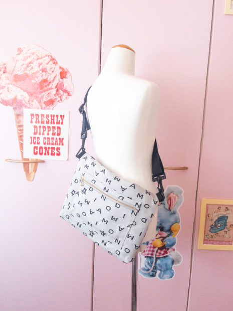 初めてのサコッシュをジャカード生地で