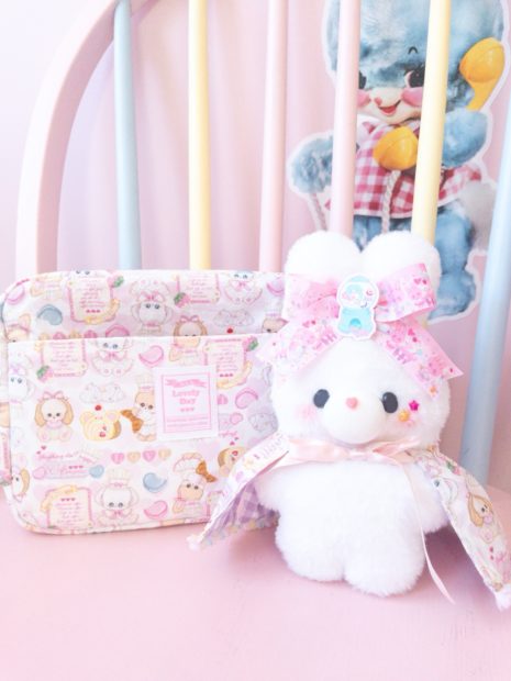 バッグとお揃いのぬいぐるみケープ