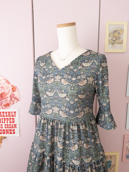 ストロベリーシーフのニットワンピース完成(Joy of Sewing さぁ縫おうより)