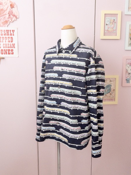 息子のリゾートライン柄シャツ